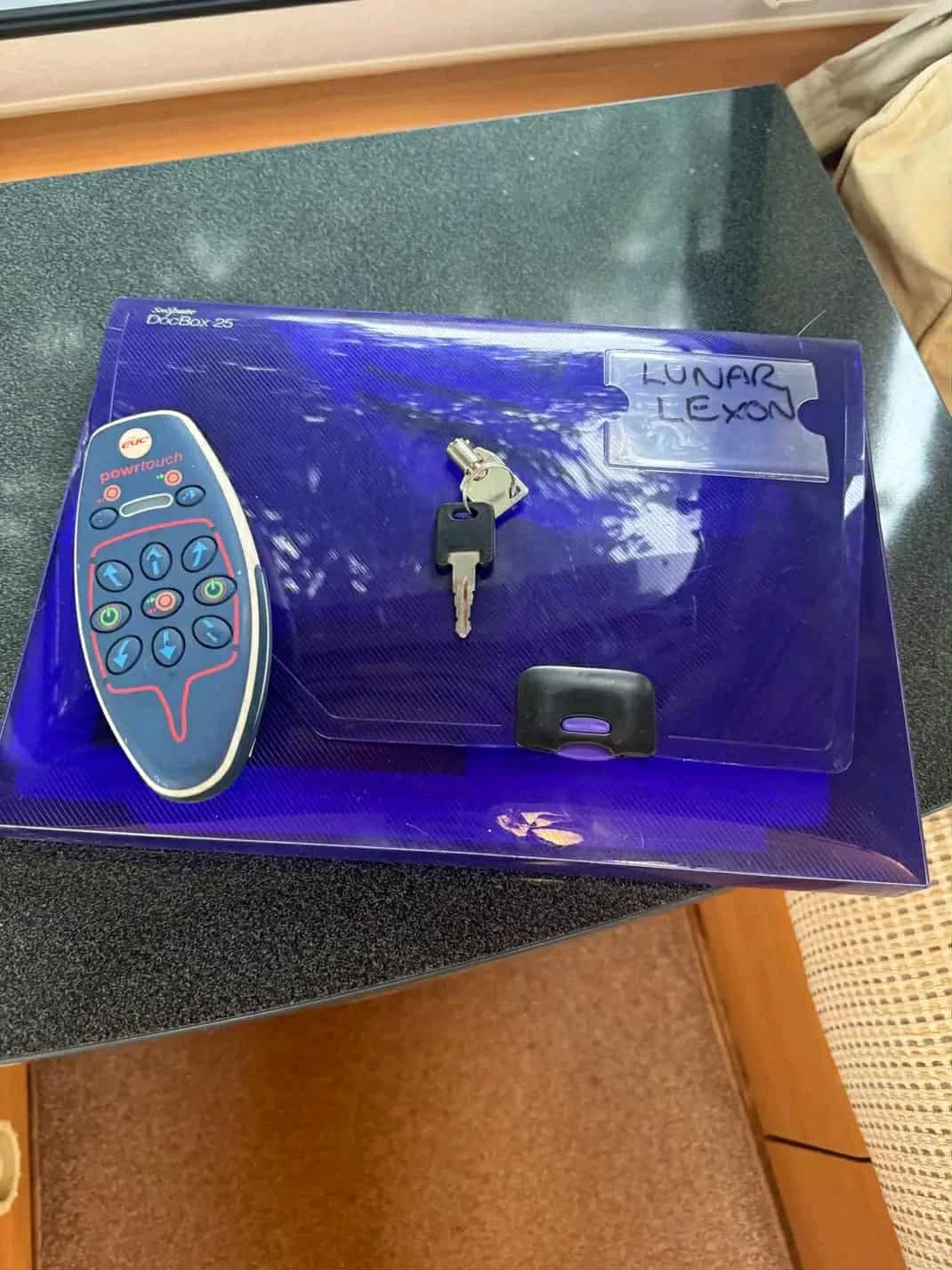  Lunar Lexon 585Sl   /  | Mobile.bg   17