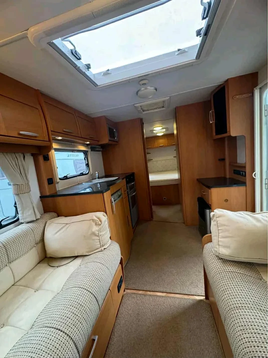 Каравана Други Lunar Lexon 585Sl ЦАРСКА СПАЛНЯ / Муувър - изображение 9
