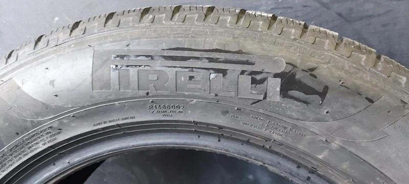 Гуми Зимни 235/60R18, снимка 5 - Гуми и джанти - 35124814