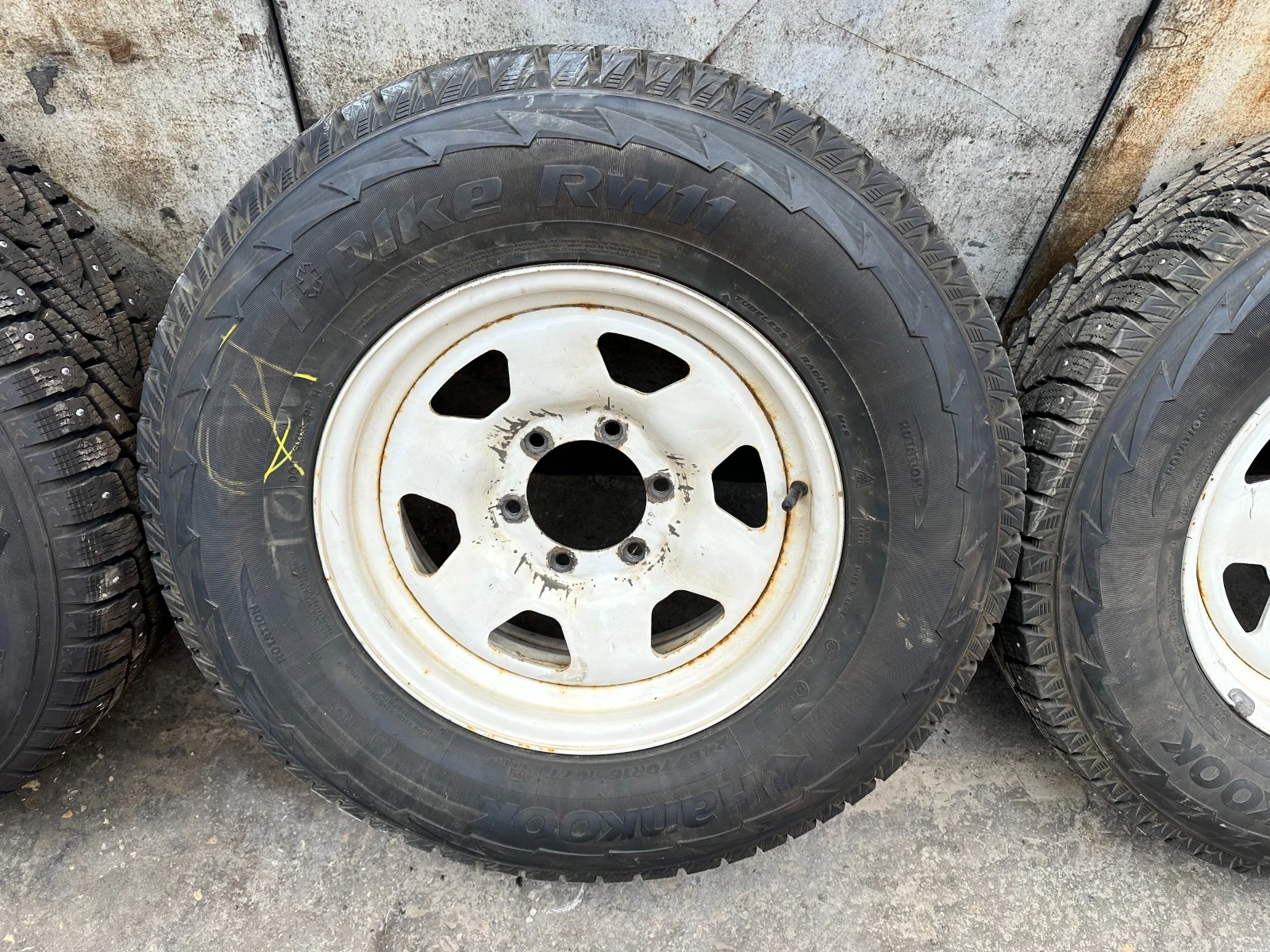    245/70R16  Toyota | Mobile.bg   4