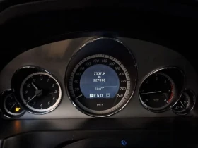 Mercedes-Benz E 220 * Coupe* AMG* 227000км.* СЕРВИЗНА ИСТОРИЯ* , снимка 8