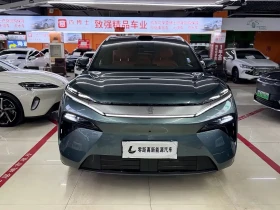 BYD Tang, снимка 2