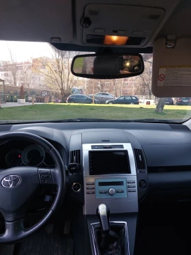 Toyota Corolla verso 2.2 D4D Кожа нави - 5500 лв. - 50513665 11