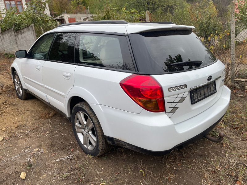 Subaru Outback, снимка 1 - Автомобили и джипове - 35408782