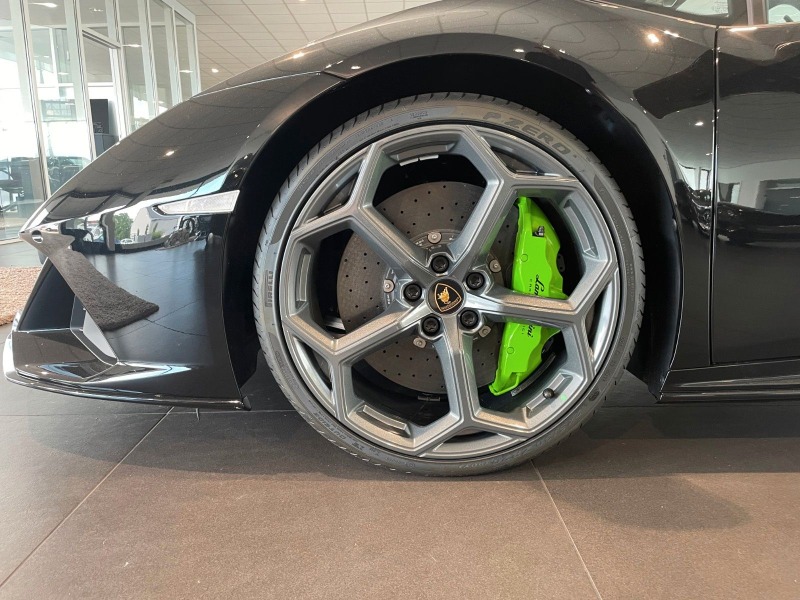 Lamborghini Huracan EVO Spyder = Carboceramic Brakes= Гаранция, снимка 6 - Автомобили и джипове - 46461194