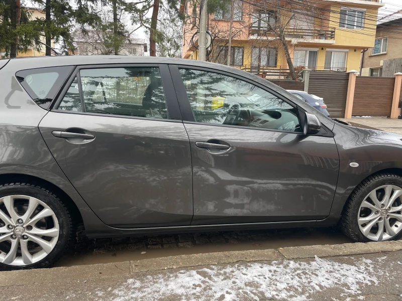 Mazda 3 2.0 sport, снимка 4 - Автомобили и джипове - 48265908