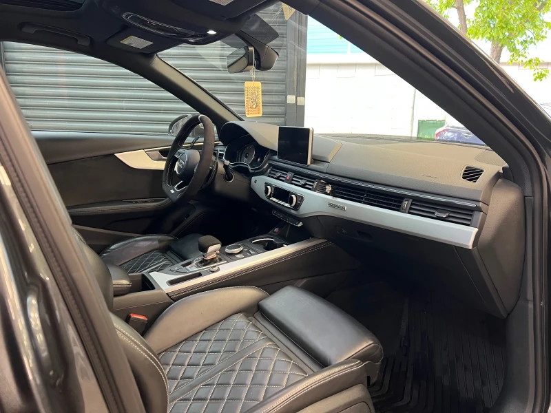 Audi S4 3.0tfsi, снимка 9 - Автомобили и джипове - 52520113
