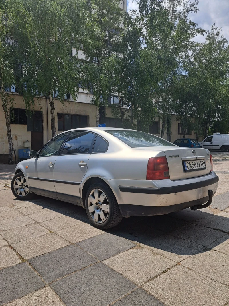 VW Passat, снимка 4 - Автомобили и джипове - 51184167