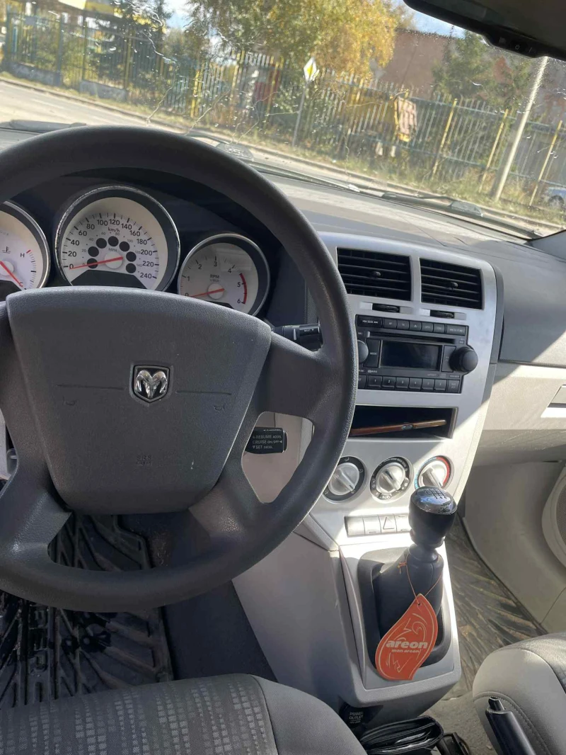 Dodge Caliber, снимка 7 - Автомобили и джипове - 52238849