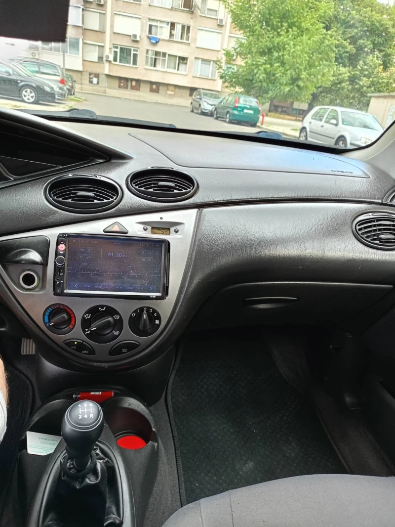 Ford Focus 1.6, снимка 4 - Автомобили и джипове - 53255226