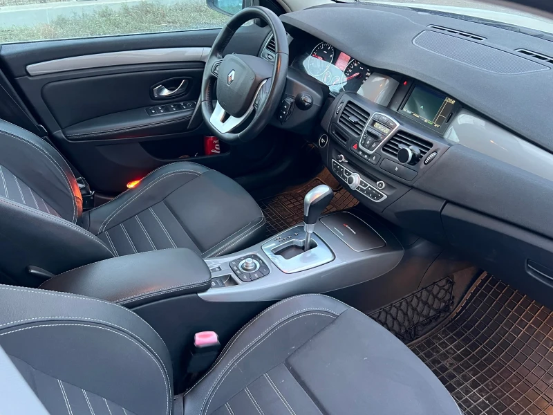 Renault Laguna 2.0dCi 4Control, снимка 7 - Автомобили и джипове - 53278955