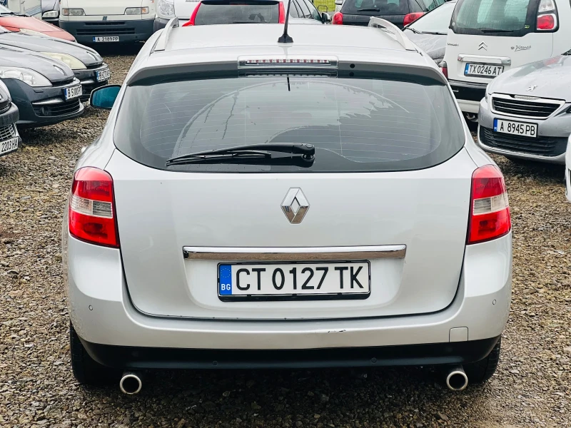 Renault Laguna 2.0dCi 4Control, снимка 5 - Автомобили и джипове - 53278955