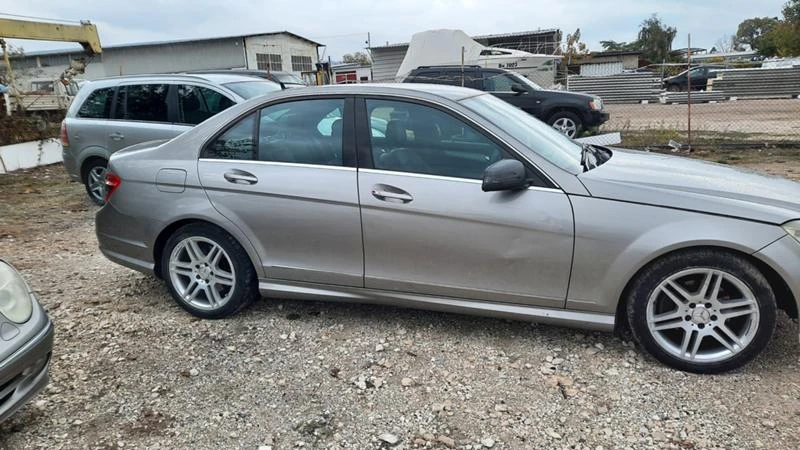 Mercedes-Benz C 220 2.2 CDI , снимка 5 - Автомобили и джипове - 34866511