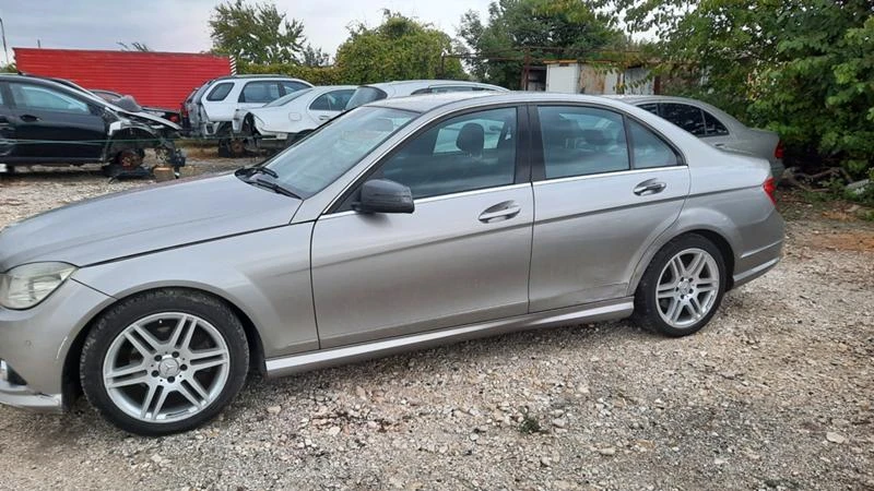 Mercedes-Benz C 220 2.2 CDI , снимка 3 - Автомобили и джипове - 34866511