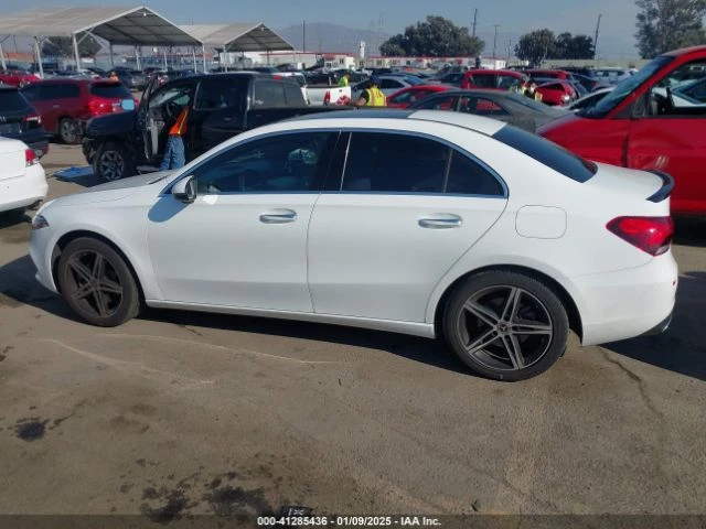 Mercedes-Benz A 220 * CARFAX* , снимка 8 - Автомобили и джипове - 49368542