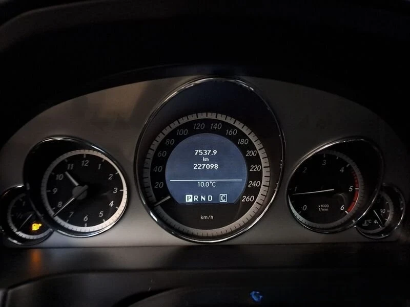 Mercedes-Benz E 220 * Coupe* AMG* 227000��.* �������� �������*  | Mobile.bg � ����������� 8