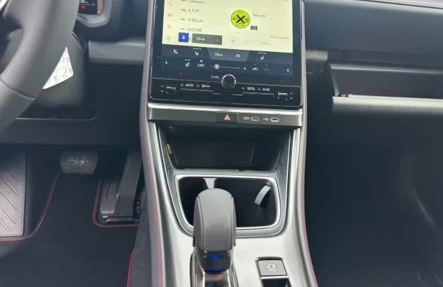 Lexus LBX 1.5HEV/136HP/EMOTION/CAM/LED/NAVI/CPLAY/289q, снимка 12 - Автомобили и джипове - 54518071