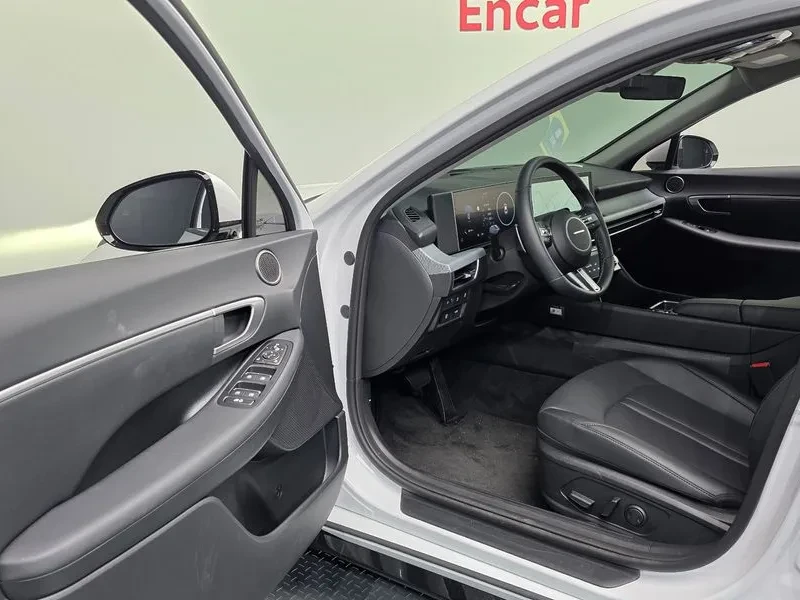 Hyundai Sonata 1.6 Turbo S, снимка 9 - Автомобили и джипове - 55886612