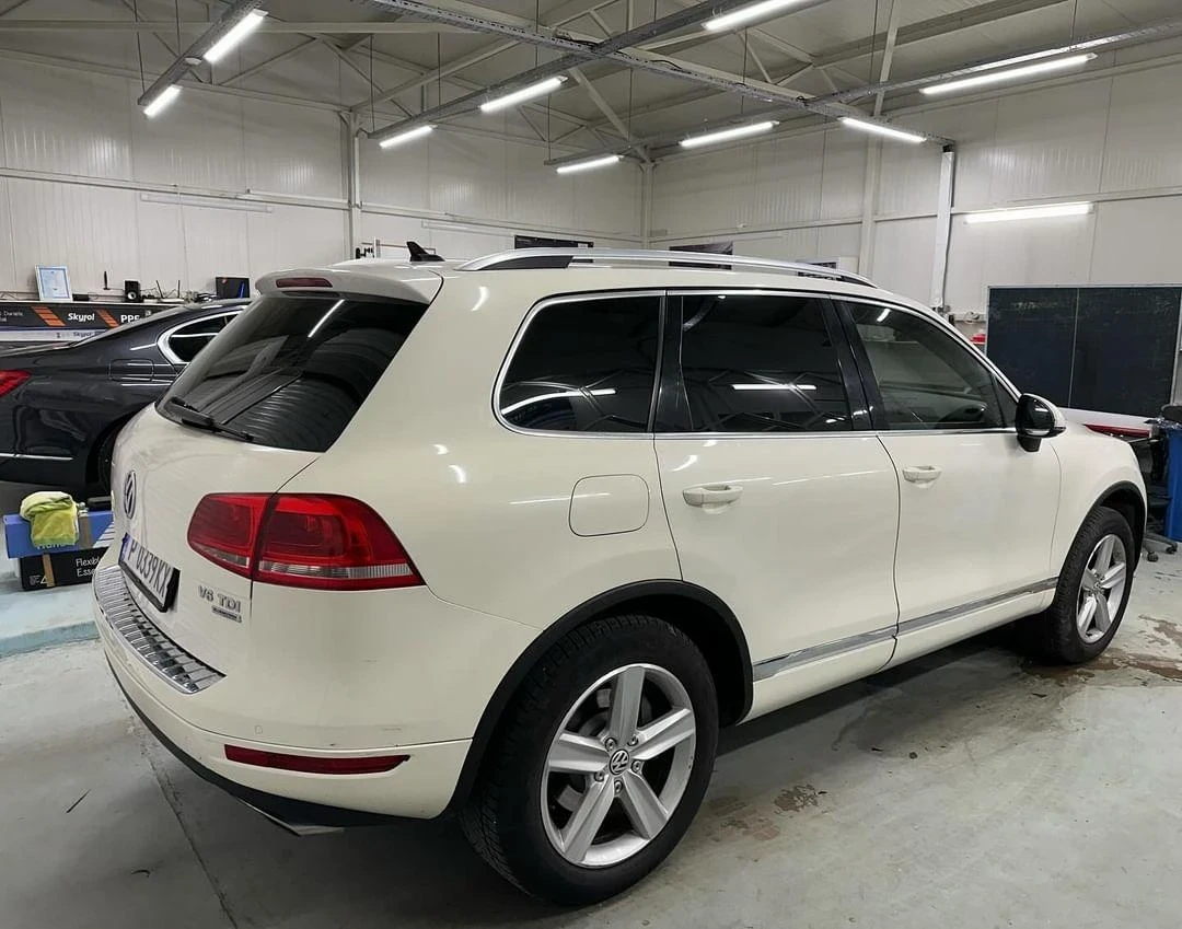 VW Touareg EURO 5, ОБСЛУЖЕН, НА ПРУЖИНИ, 2 КОМПЛЕКТА ДЖАНТИ - изображение 3