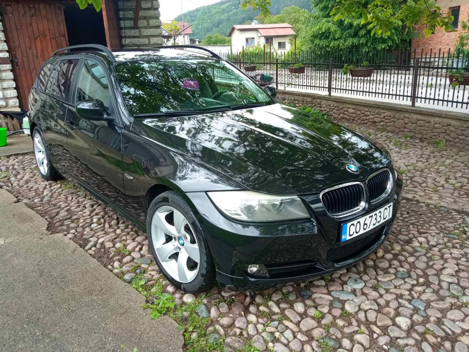 BMW 320 2.0 D E91 Facelift - изображение 3