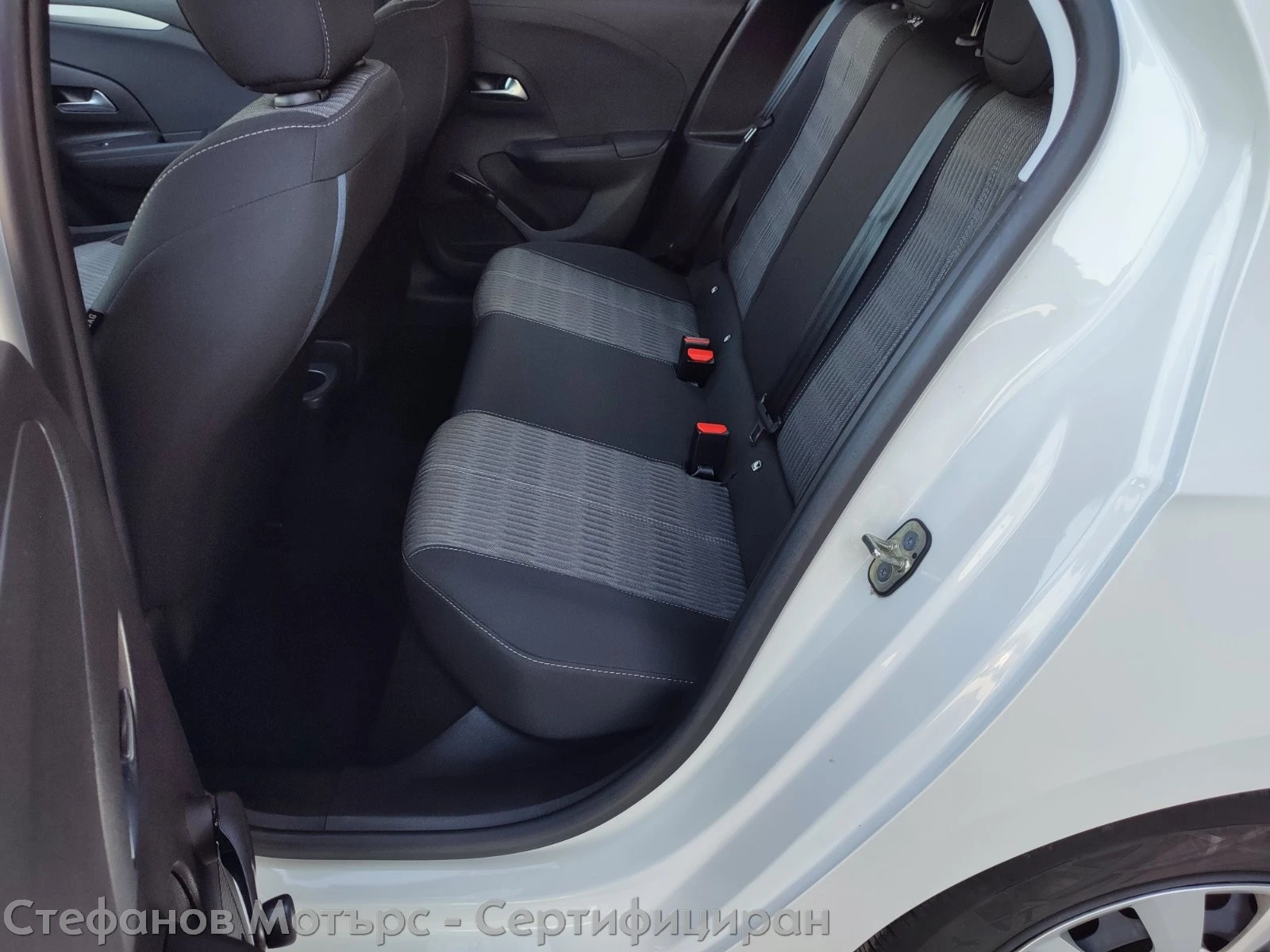 Opel Corsa Edition Limousine 1.2 (75hp) MT5 | Mobile.bg � ����������� 13