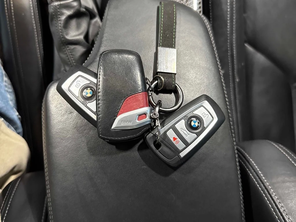 BMW M4 * 2dr Cpe * CARFAX * БЕЗ ПЪРВОНАЧАЛНА ВНОСКА - изображение 10