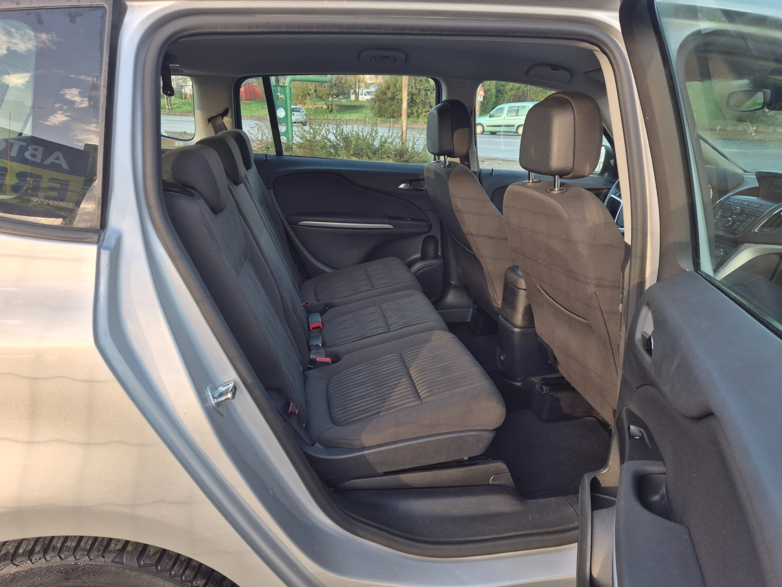 Opel Zafira Tourer 2.0CDTI 6+ 1 места - изображение 10