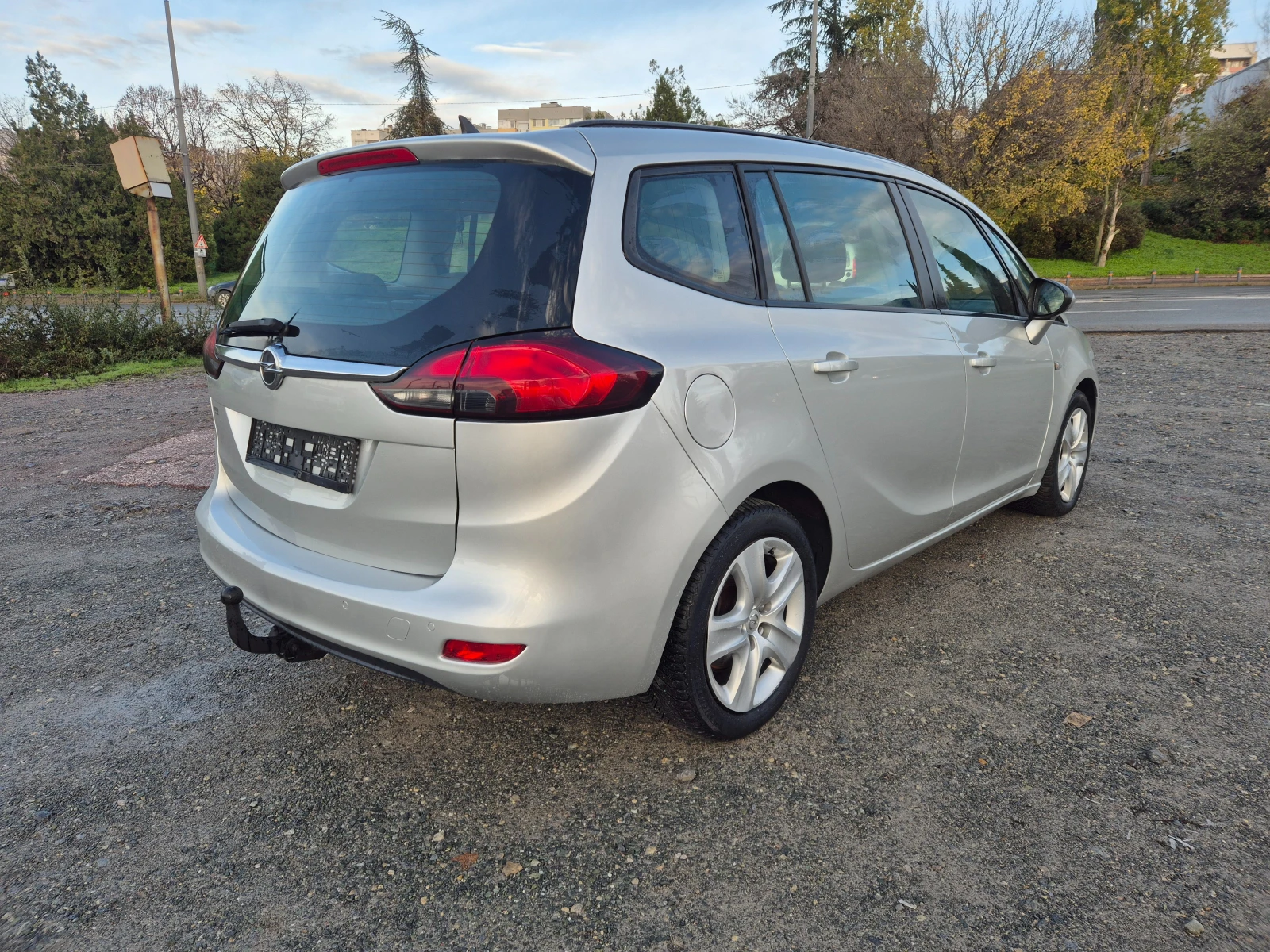 Opel Zafira Tourer 2.0CDTI 6+ 1 места - изображение 5