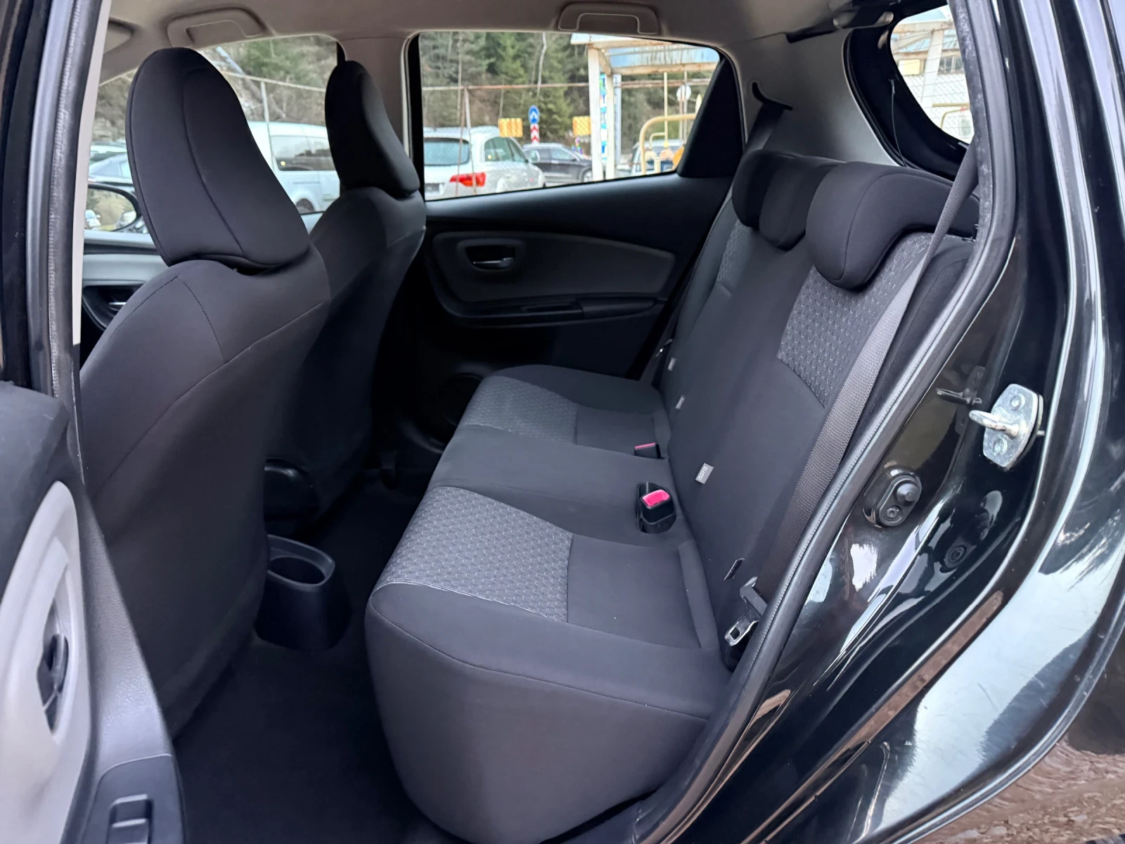 Toyota Yaris ���� ����* ������ ��* ��� �����* ���������*  | Mobile.bg � ����������� 8