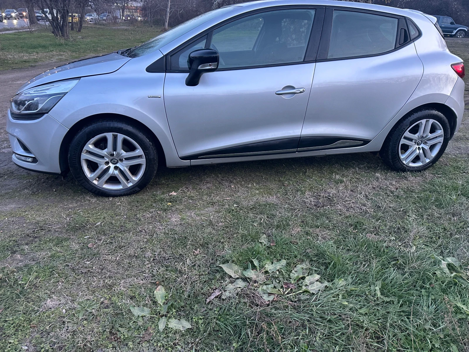 Renault Clio 1.2 LIMIDED EDITION  - изображение 6