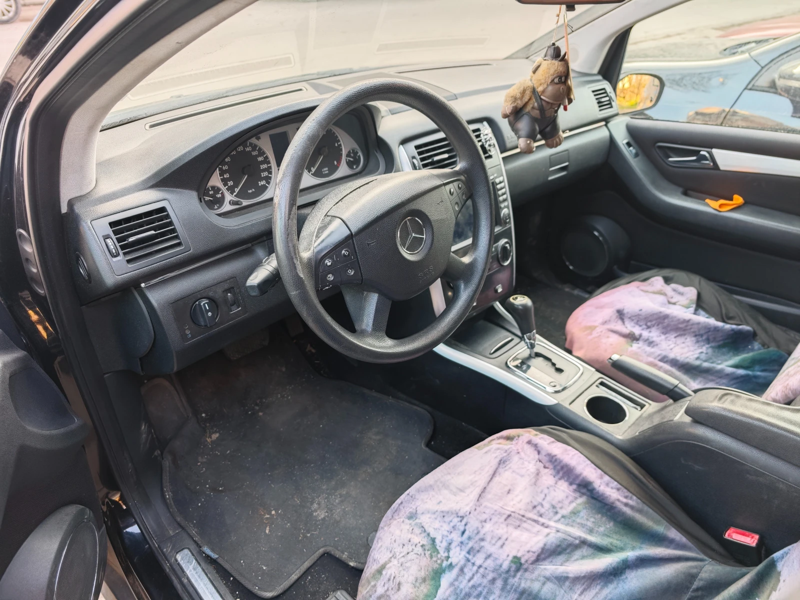 Mercedes-Benz B 180, снимка 5 - Автомобили и джипове - 53710692