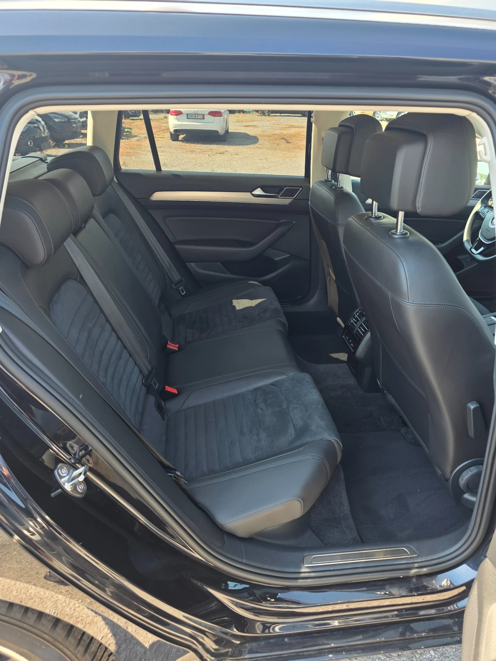 VW Passat 2.0TDI 167 000 Км Сервизна история Vw, снимка 12 - Автомобили и джипове - 55071529