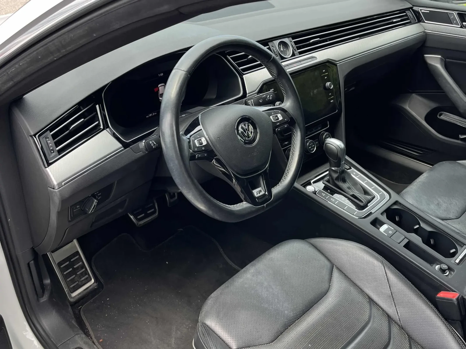 VW Arteon R-line / DYNAUDIO / 360 / ОБДУХВАНЕ / ЦЕНА ДО БГ !, снимка 6 - Автомобили и джипове - 55226411