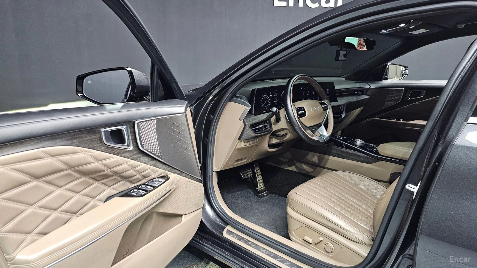 Kia K8 SIGNATURE/DIGITAL/360VIEW/DRIVE-ASSISTS, снимка 5 - Автомобили и джипове - 55446866