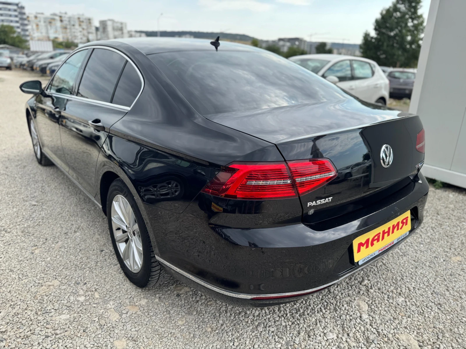 VW Passat 1.6TDI DSG, снимка 6 - Автомобили и джипове - 55650103