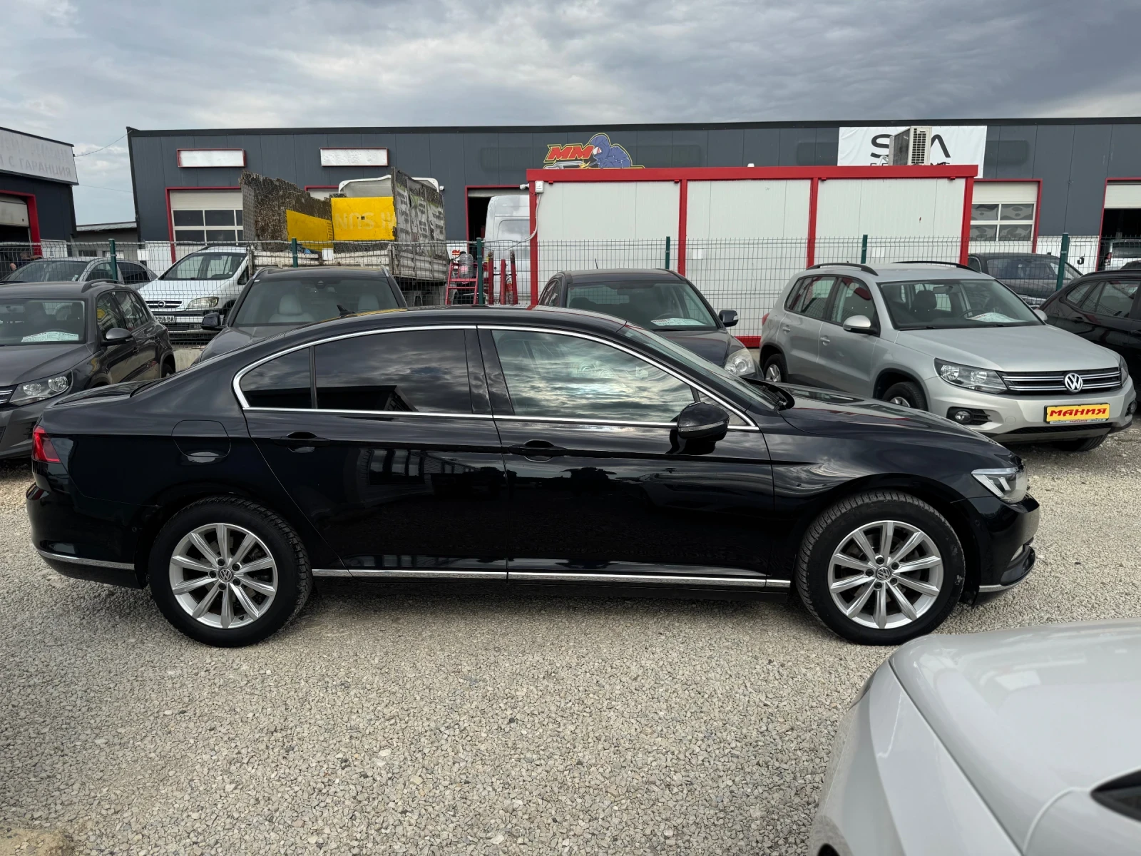 VW Passat 1.6TDI DSG, снимка 8 - Автомобили и джипове - 55650103
