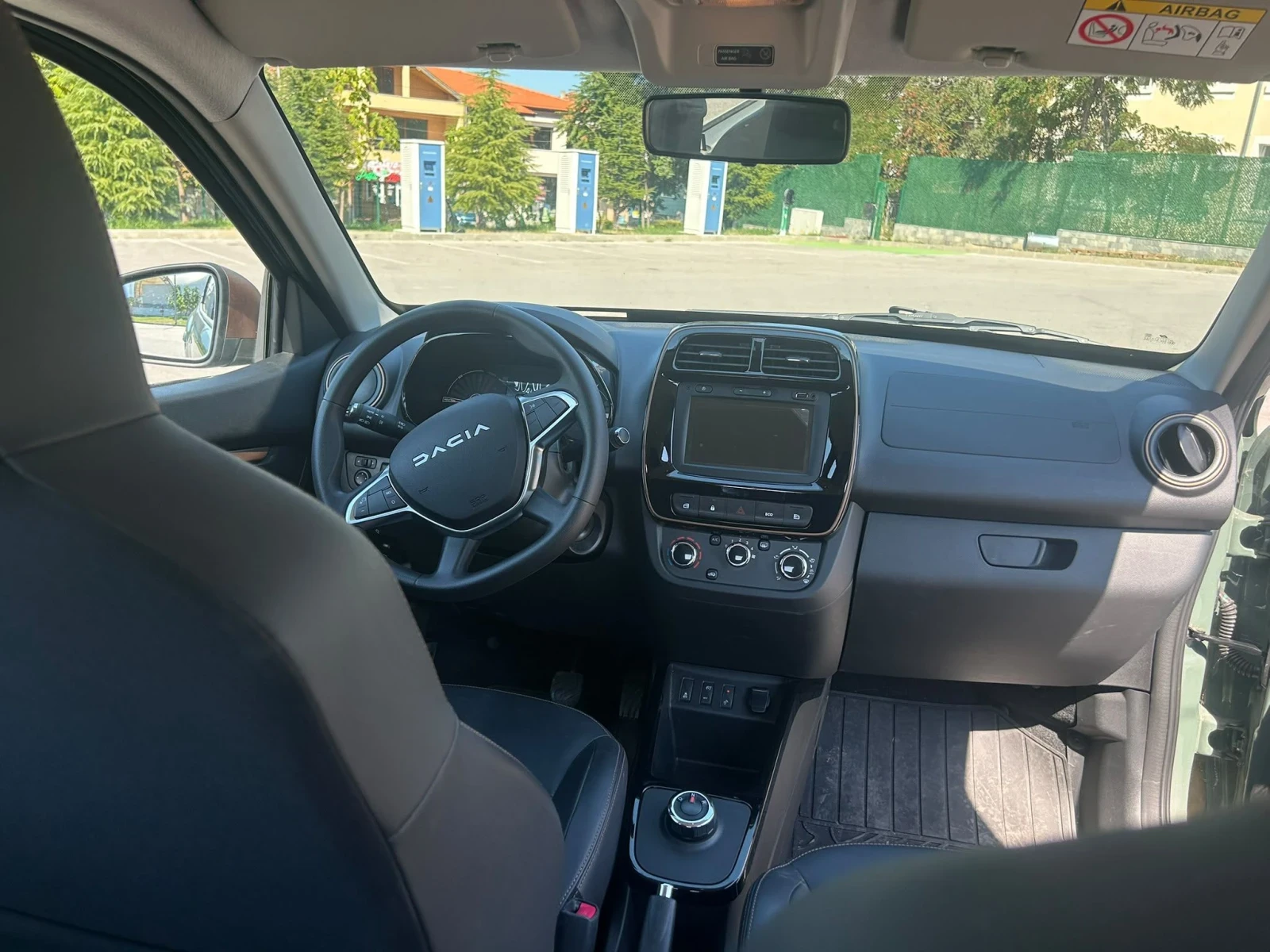 Dacia Spring, снимка 9 - Автомобили и джипове - 56068670