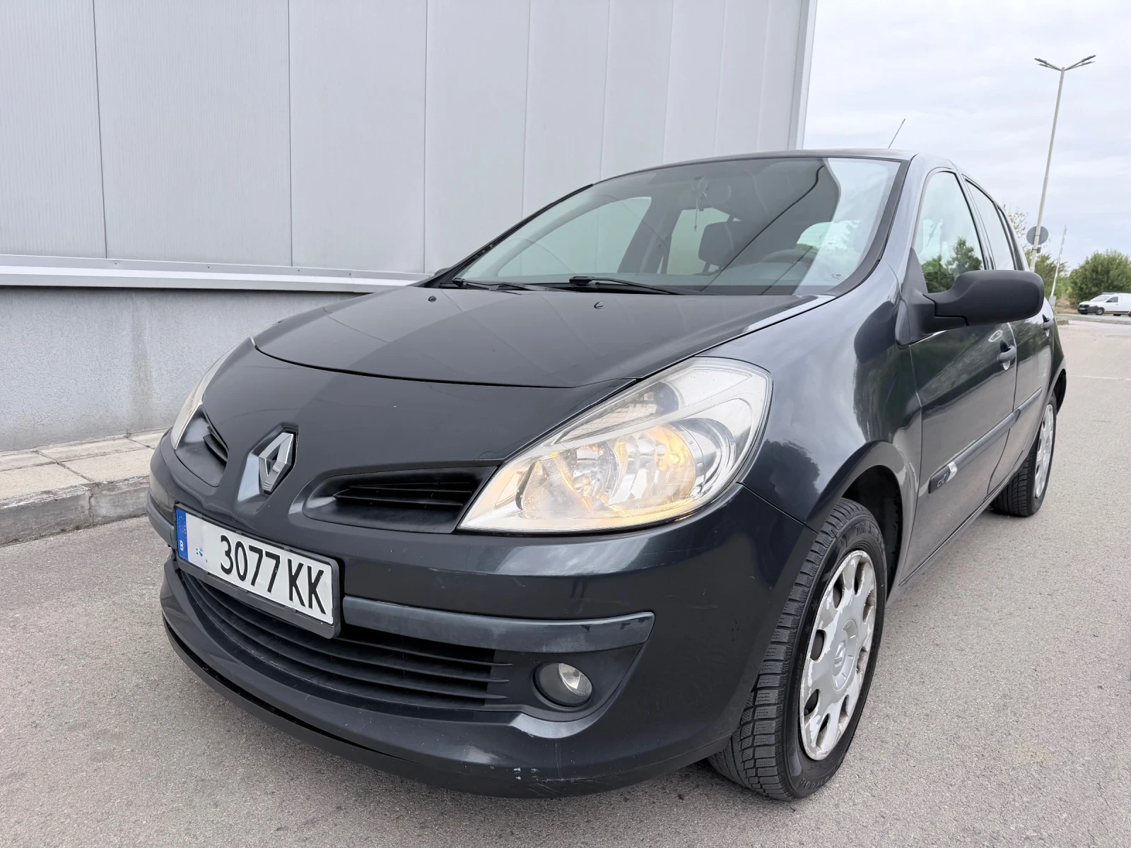Renault Clio, снимка 6 - Автомобили и джипове - 56108164