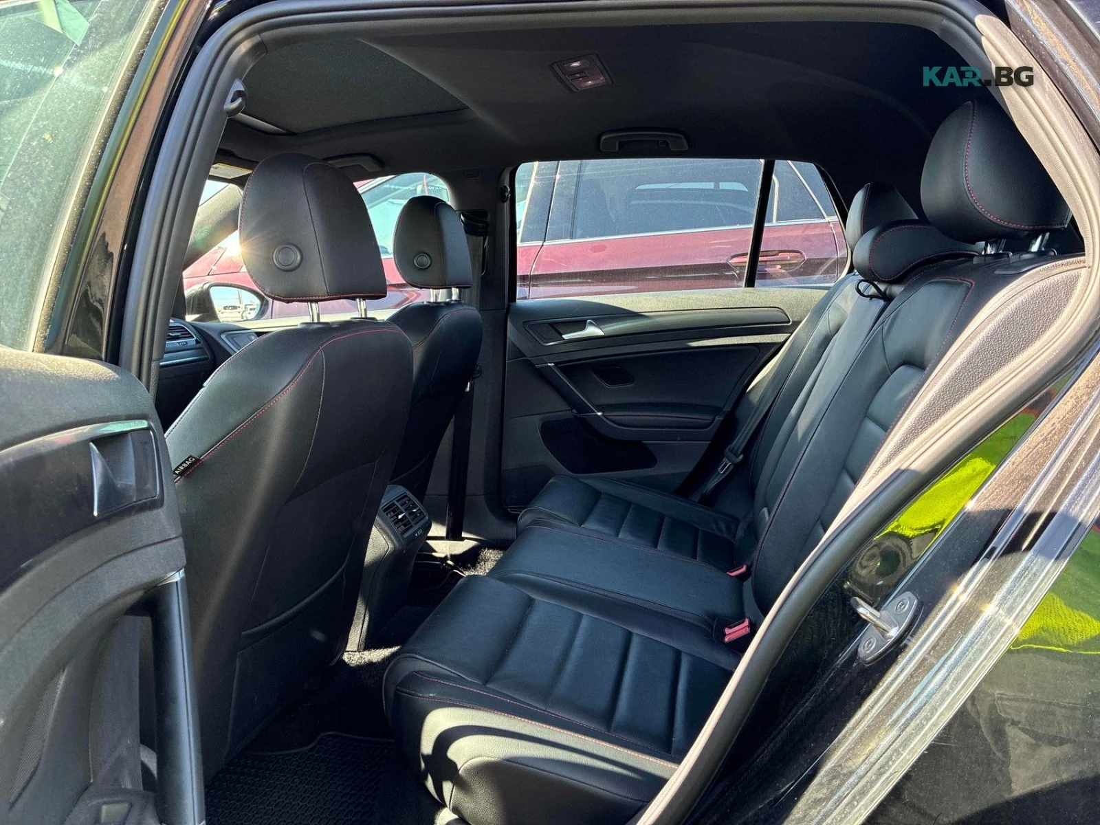 VW Golf 7.5 GTI DSG Цена до България & АвтоКредит, снимка 10 - Автомобили и джипове - 56161386