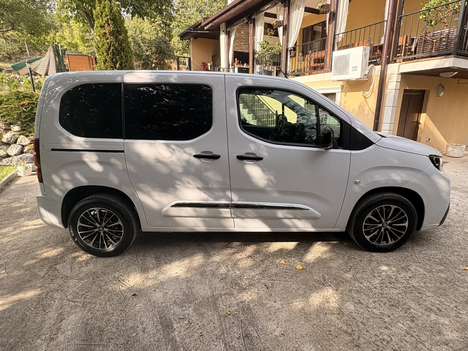 Toyota Proace City Verso 1.5 HDi 131 | Mobile.bg � ����������� 4