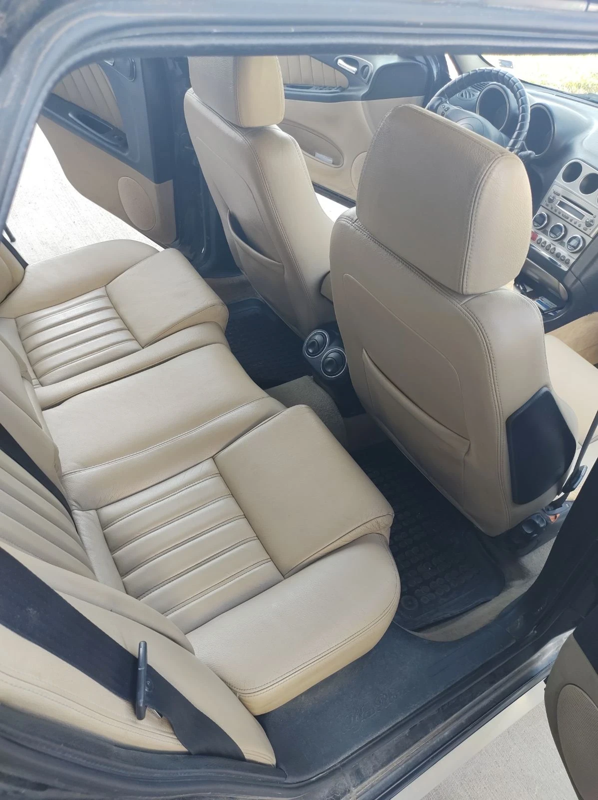 Alfa Romeo Crosswagon q4 JTDm 4x4, снимка 8 - Автомобили и джипове - 56183434