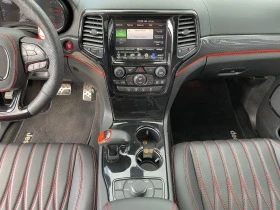 Jeep Grand cherokee 6.4 SRT , снимка 17