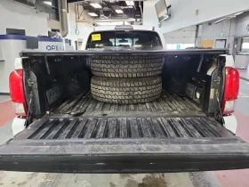 Toyota Tacoma * TRD OFF ROAD CREW CAB LONG BED * CARFAX * БЕЗ ПЪ, снимка 13