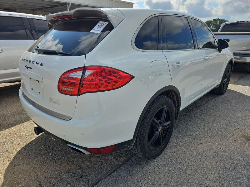 Porsche Cayenne AWD* BOSE* ОБДУХ* ПАНОРАМА* М.ТОЧКА, снимка 4 - Автомобили и джипове - 47666694