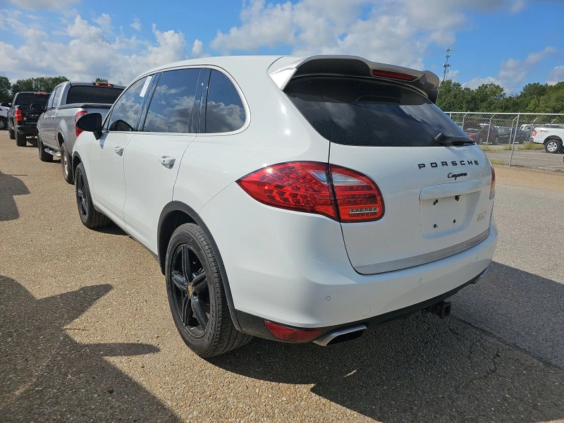 Porsche Cayenne AWD* BOSE* ОБДУХ* ПАНОРАМА* М.ТОЧКА, снимка 6 - Автомобили и джипове - 47666694