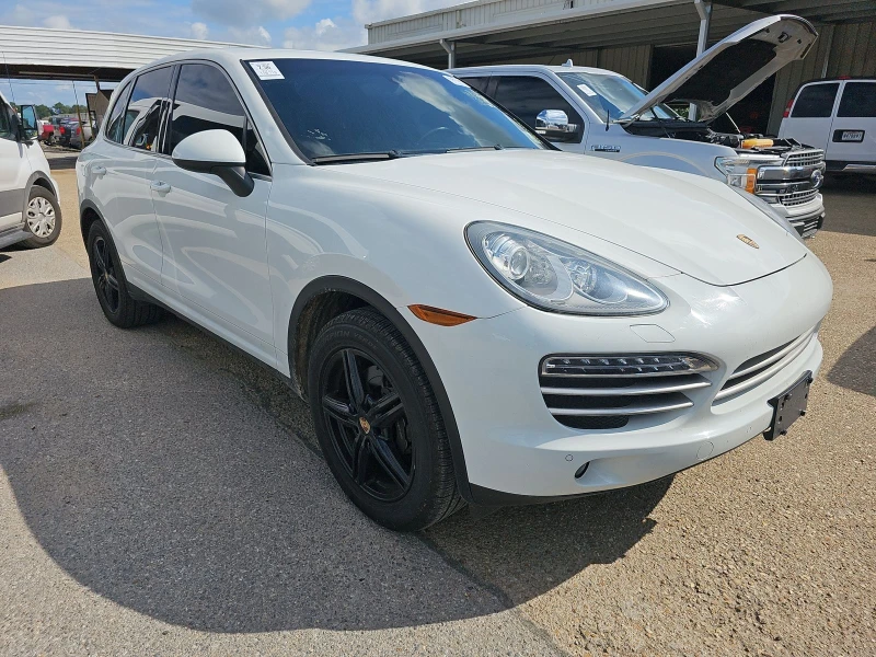 Porsche Cayenne AWD* BOSE* ОБДУХ* ПАНОРАМА* М.ТОЧКА, снимка 3 - Автомобили и джипове - 47666694