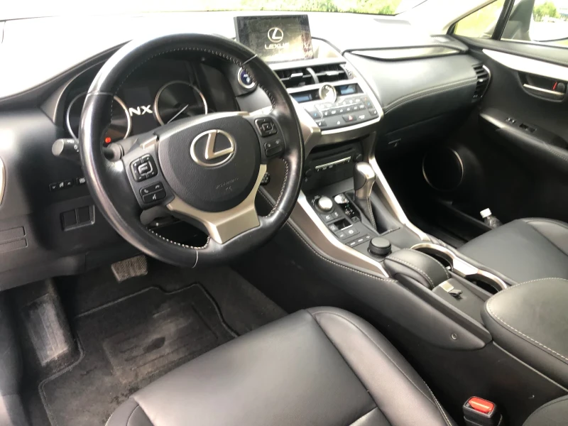 Lexus NX 300h AWD 4x4 - Гаранционен в ТМ Ауто, снимка 11 - Автомобили и джипове - 48068758