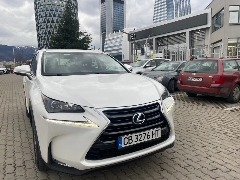 Lexus NX 300h AWD 4x4 - Гаранционен в ТМ Ауто, снимка 6 - Автомобили и джипове - 48068758