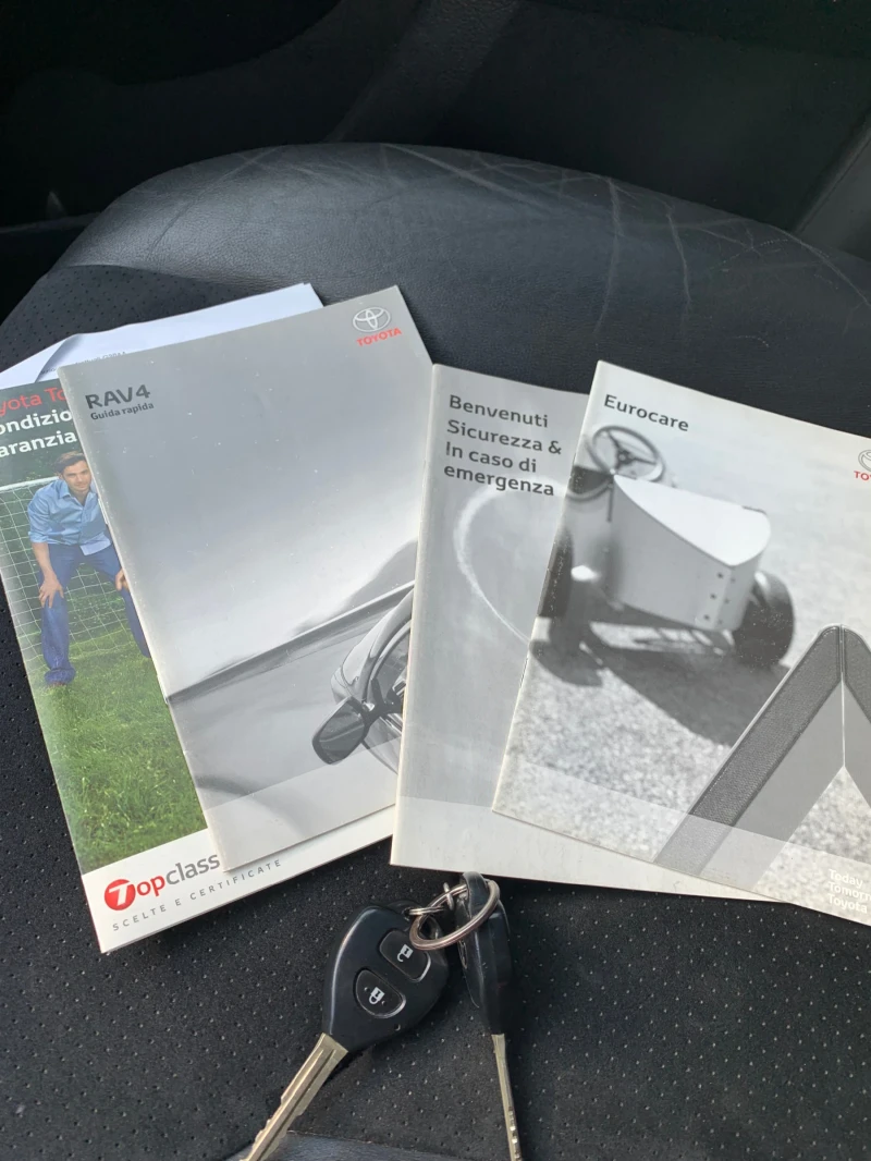 Toyota Rav4 * D4D* ИТАЛИЯ* 4X4 Exclusive , снимка 7 - Автомобили и джипове - 52079102