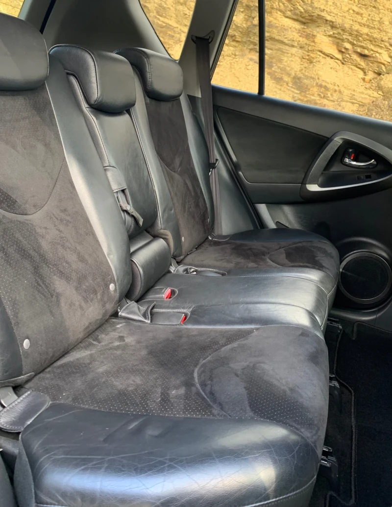 Toyota Rav4 * D4D* ИТАЛИЯ* 4X4 Exclusive , снимка 14 - Автомобили и джипове - 52079102